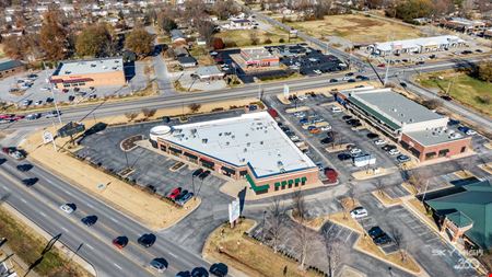 A look at Crossroads Plaza commercial space in Bentonville