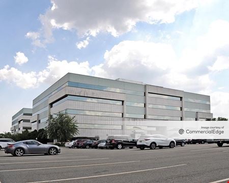 A look at Meadowlands Corporate Center commercial space in Lyndhurst