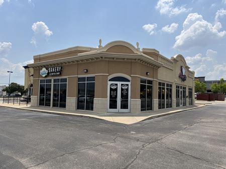 A look at Towne South Plaza - Outparcel commercial space in Oklahoma City