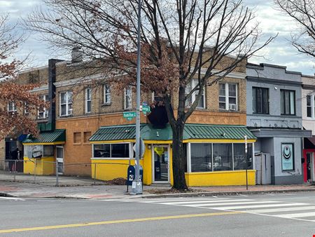 A look at Corner Restaurant For Lease commercial space in Washington