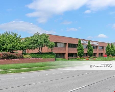 A look at College Oaks C commercial space in Overland Park