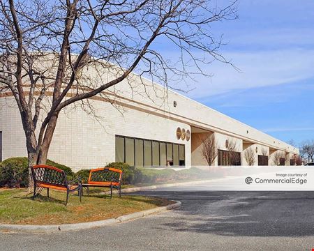 A look at 110 Bi County Blvd commercial space in Farmingdale