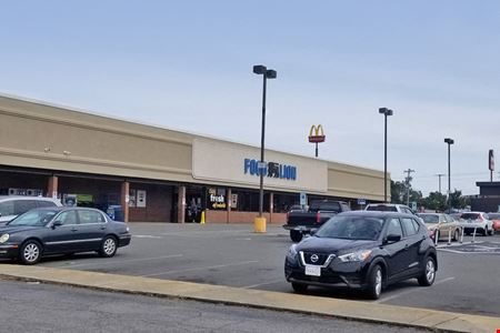 A look at Dutch Village Shopping Center Retail space for Rent in Creedmoor