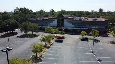 A look at Regal commercial space in Tallahassee
