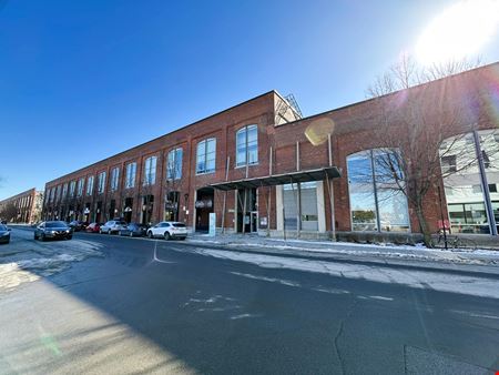 A look at 2600, rue William-Tremblay commercial space in Montréal