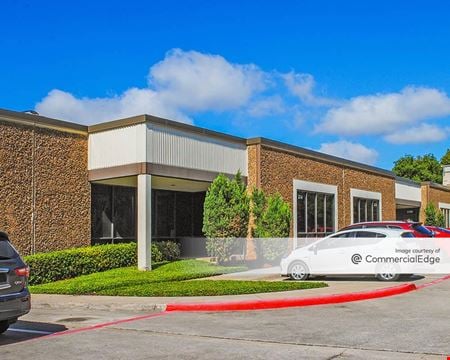 A look at Marsh Business Park East commercial space in Addison