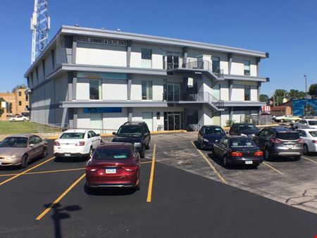 A look at 1706 N Brady Street commercial space in Davenport