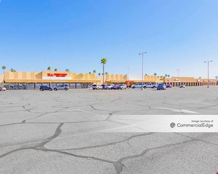 A look at Valley Fair commercial space in Phoenix