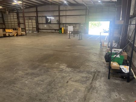 A look at North Charleston, SC Warehouse for Rent - #935 | 1,000-4,000 Sq Ft Industrial space for Rent in North Charleston