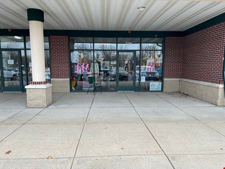 A look at 636 East State Road Retail space for Rent in Island Lake