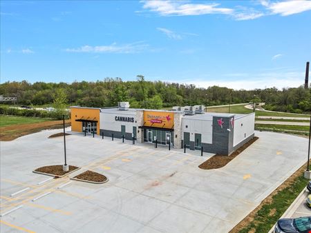 A look at 3126 S Dirksen Pkwy commercial space in Springfield