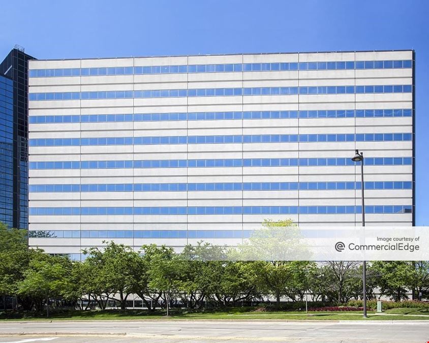 Woodfield Corporate Center - 200 North Martingale Road