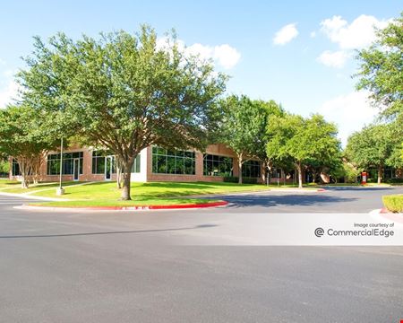 A look at Amber Oaks Corporate Center - Buildings D, E & F commercial space in Austin