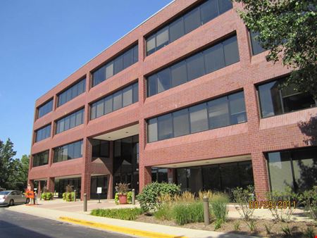A look at Butterfield Centre Office space for Rent in Lombard