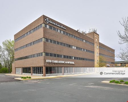 A look at Silver Lake Plaza Office space for Rent in Minneapolis