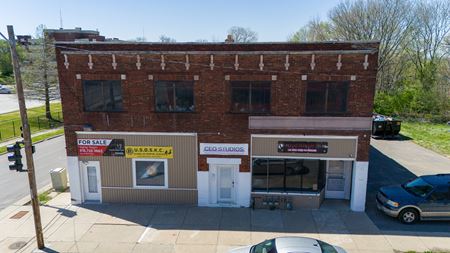 A look at 2460-2462 Brooklyn Ave commercial space in Kansas City