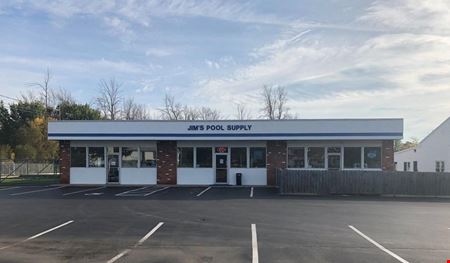 A look at New Price! 5,800+/- SF freestanding building commercial space in Lockport