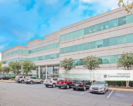 A look at Pinewood Plaza Commercial space for Rent in Hampton