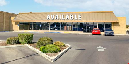 9,240± SF Retail Space Available at 2220 W. Walnut in Visalia, CA - Visalia