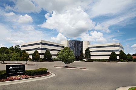 A look at Summit Pointe Office Center commercial space in Novi