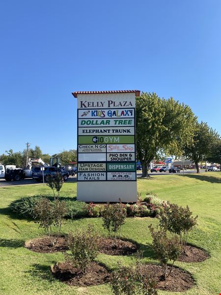 A look at Kelly Plaza commercial space in Edmond