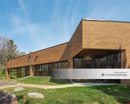 A look at Lakeview Business Center Commercial space for Rent in Eden Prairie