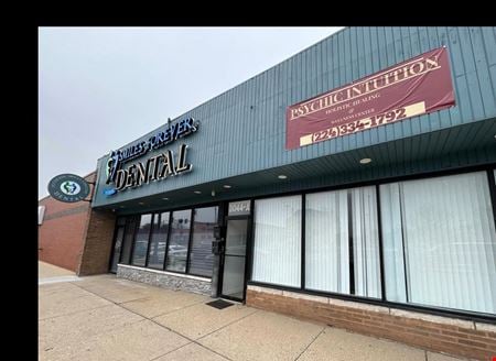 A look at 3044 W Peterson Ave Retail space for Rent in Chicago