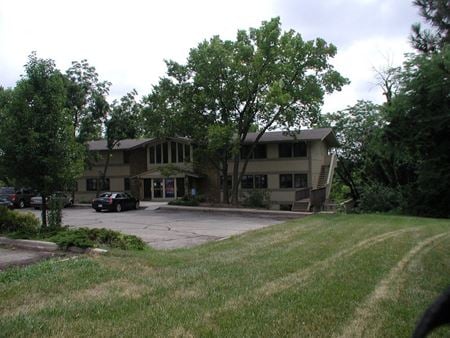 A look at Offices overlooking Golf Course Commercial space for Rent in Lawrence