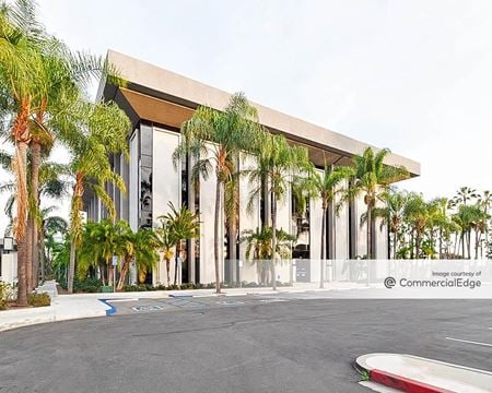 A look at Tustin Financial Plaza - Center Building Office space for Rent in Tustin
