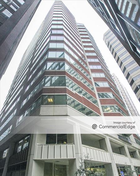 A look at 160 Spear Street commercial space in San Francisco