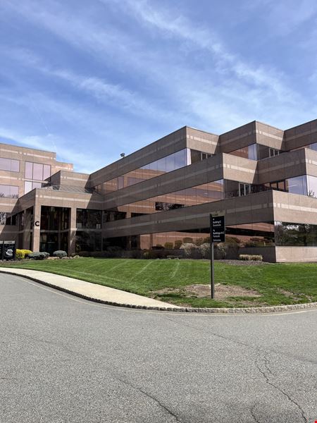 A look at 300 Interpace Parkway commercial space in Parsippany