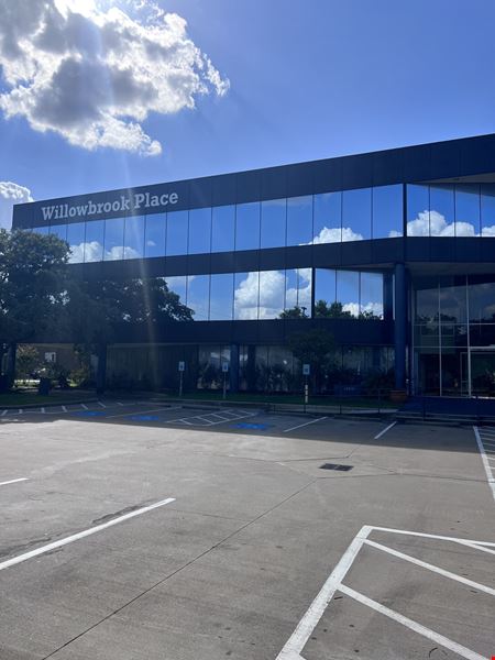 A look at Willowbrook Place I Office space for Rent in Houston