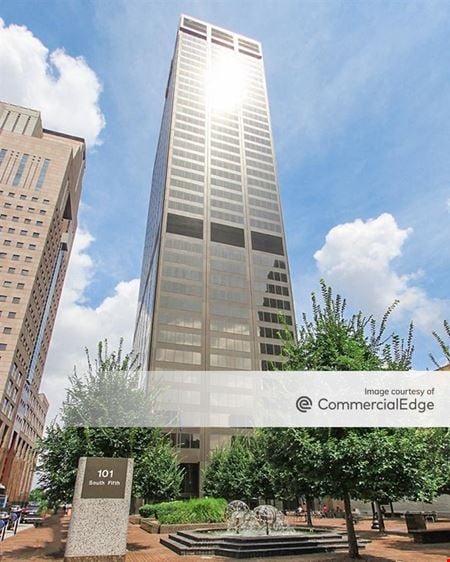A look at PNC Tower Commercial space for Rent in Louisville