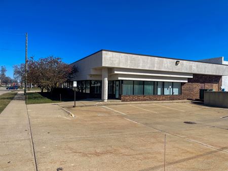 A look at 31499 John R Road commercial space in Madison Heights