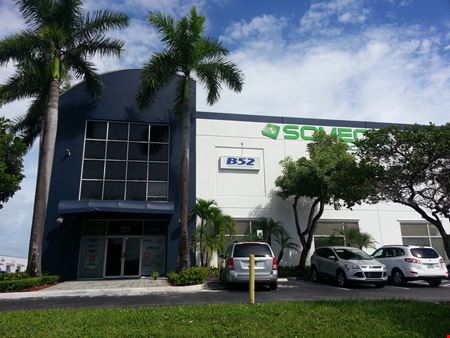 A look at Palmetto Expressway Frontage Office/Industrial For Sale commercial space in Miami