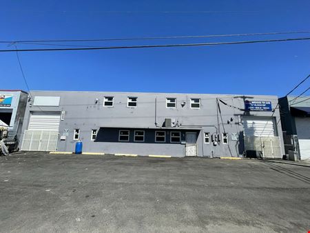 A look at 1665-69 W 33rd Pl - 8,000 SF commercial space in Hialeah