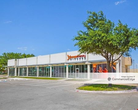 A look at 5701 Bryant Irvin Road commercial space in Fort Worth