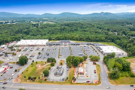 A look at Magnolia Plaza Commercial space for Rent in Morganton