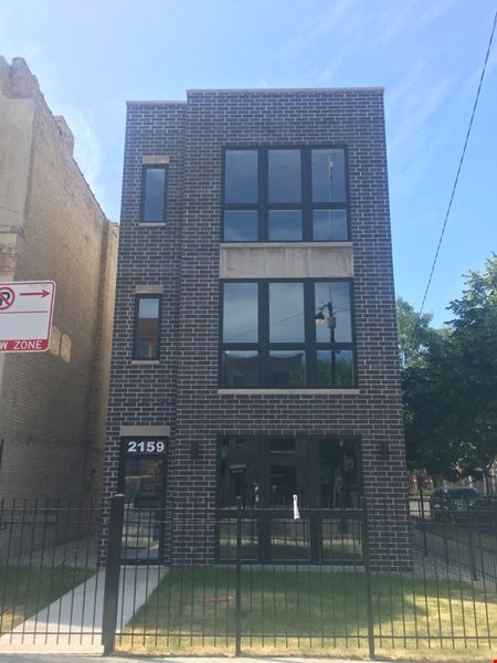 A look at 2159 West Adams St commercial space in Chicago