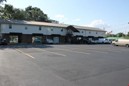 A look at East Ridge Business Plaza Commercial space for Rent in East Ridge