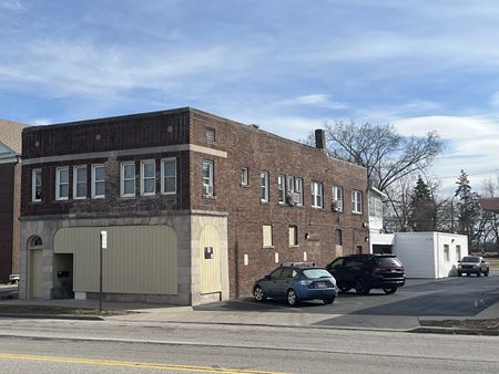 A look at 707 Phillips Avenue commercial space in Toledo