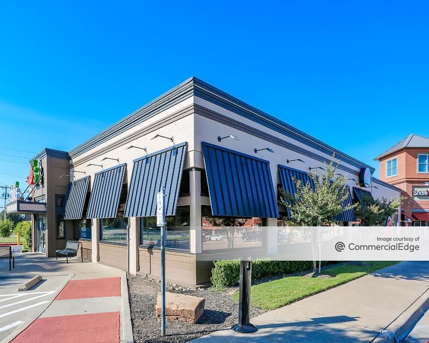 Arbrook Oaks Shopping Center
