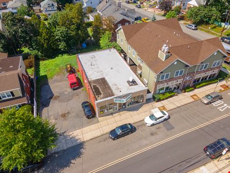 A look at Former Paradise Liquors Commercial space for Sale in Lyndhurst