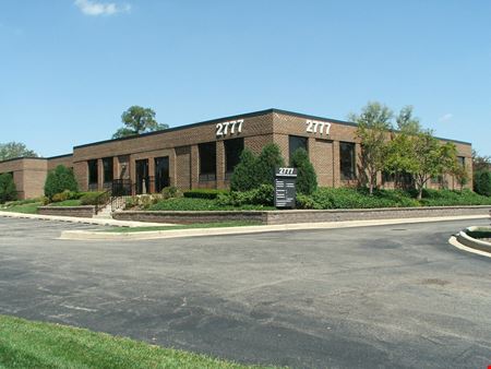 A look at 2777 Finley Rd commercial space in Downers Grove