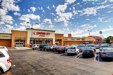 A look at Norwood Shopping Center Retail space for Rent in North Hills