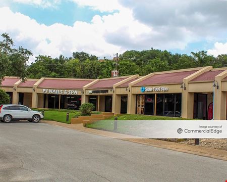 A look at Rollingwood Plaza Commercial space for Rent in Austin