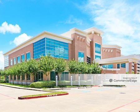 A look at Town Center Medical Building commercial space in Sugar Land