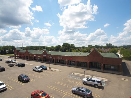 A look at Four Oaks Plaza commercial space in Livonia