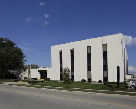 A look at Madison Professional Building Office space for Rent in Joliet