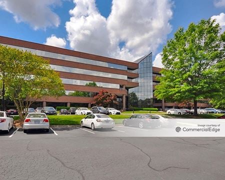 A look at Glenwood Plaza commercial space in Raleigh
